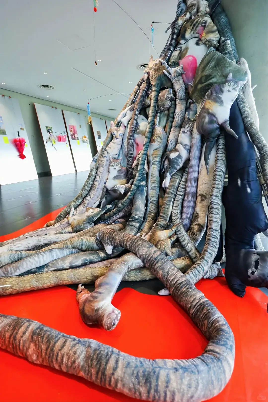 「丑时已到」淘宝丑东西艺术展开幕/权志龙联名LINE FRIENDS/首座宝可梦常设园区将落地