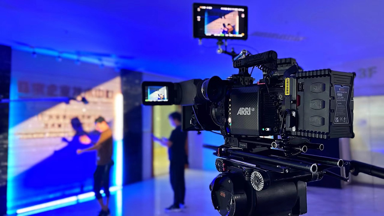 《兴发铝业》铝业龙头企业宣传片（图ZMzk0NDM2NjQw） - 宣传片 - 站酷设计师宇方商业视觉原创素材 - 站酷ZCOOL