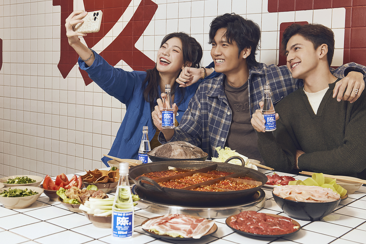 给江小白的小片于2023年末