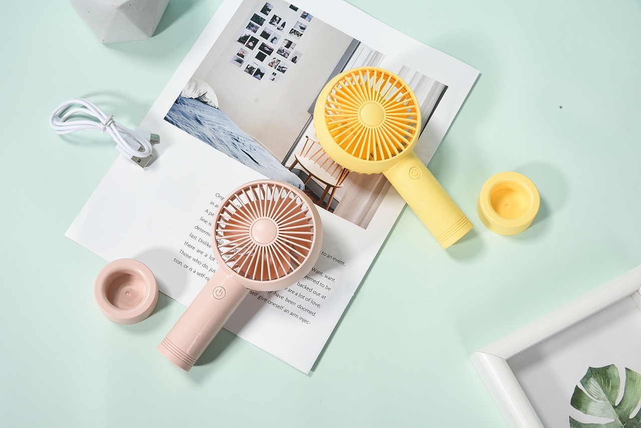 小风扇原图直出，拍摄于N年前（图ZMzk0NTkzNTMy） - 产品摄影 - 站酷设计师男儿当当当原创素材 - 站酷ZCOOL