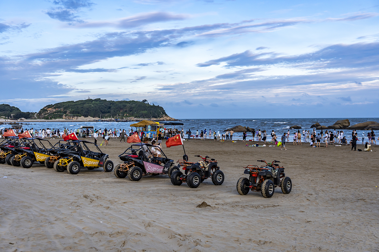 牛马向往草原，咸鱼向往海洋，好久没见那个自由的自己