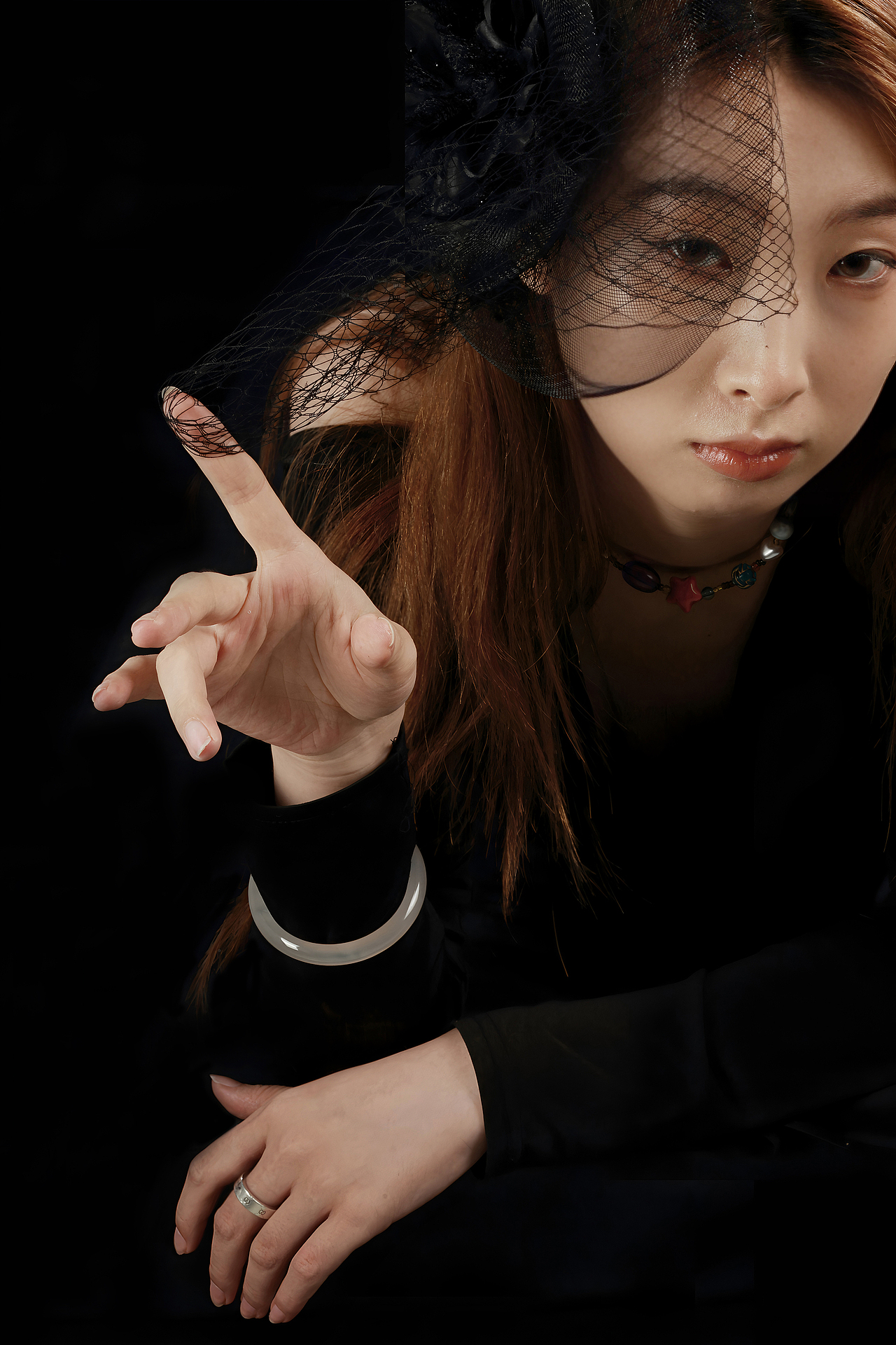 黑龙江姑娘黄睿（低调）（图ZMzk0NjQyMTM2） - 人像摄影 - 站酷设计师上海老夫子原创素材 - 站酷ZCOOL