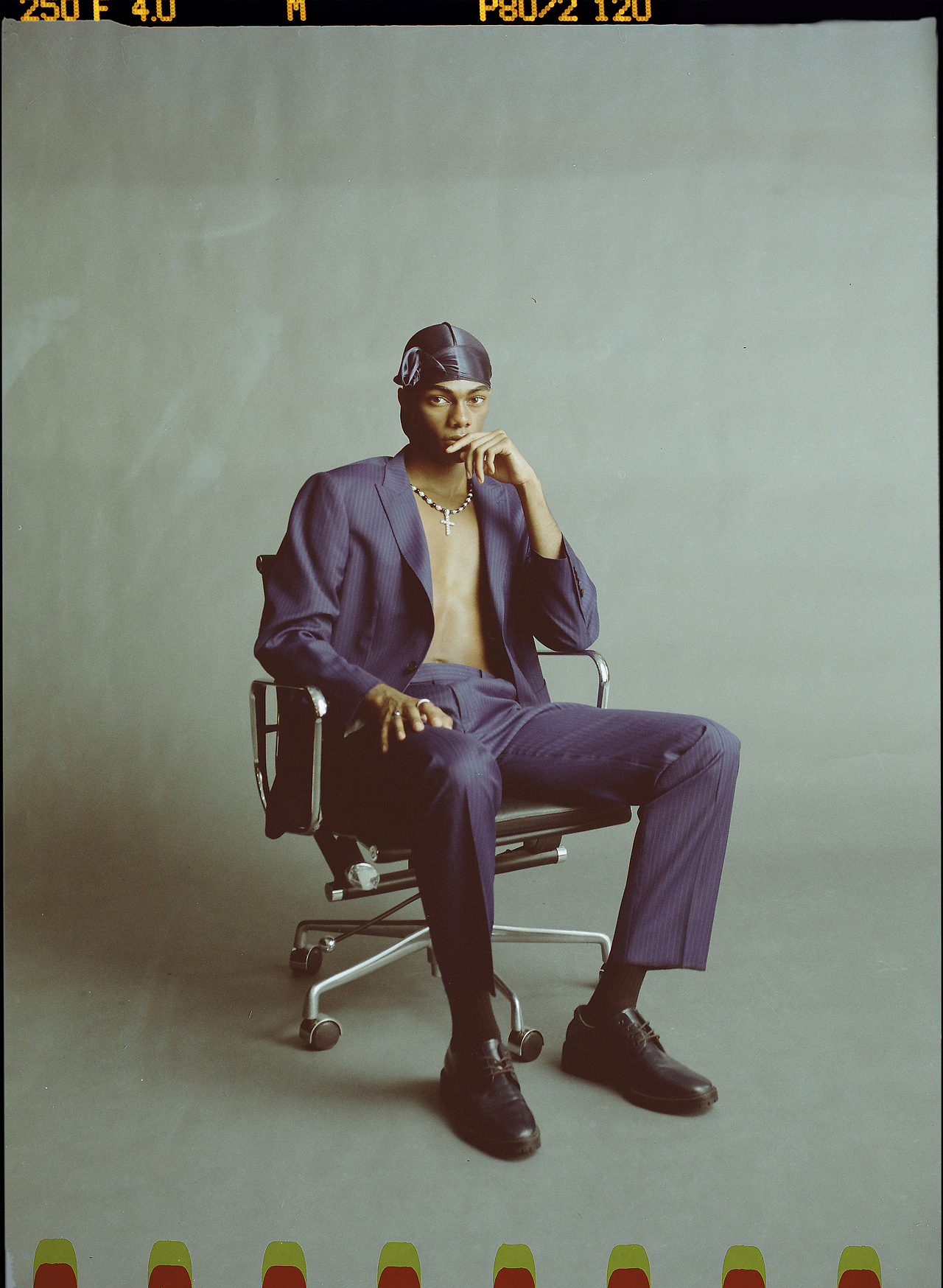 拍摄的一组男装 胶片（图ZMzk0NzA3MDgw） - 时尚/艺术摄影 - 站酷设计师灵度摄影studio原创素材 - 站酷ZCOOL