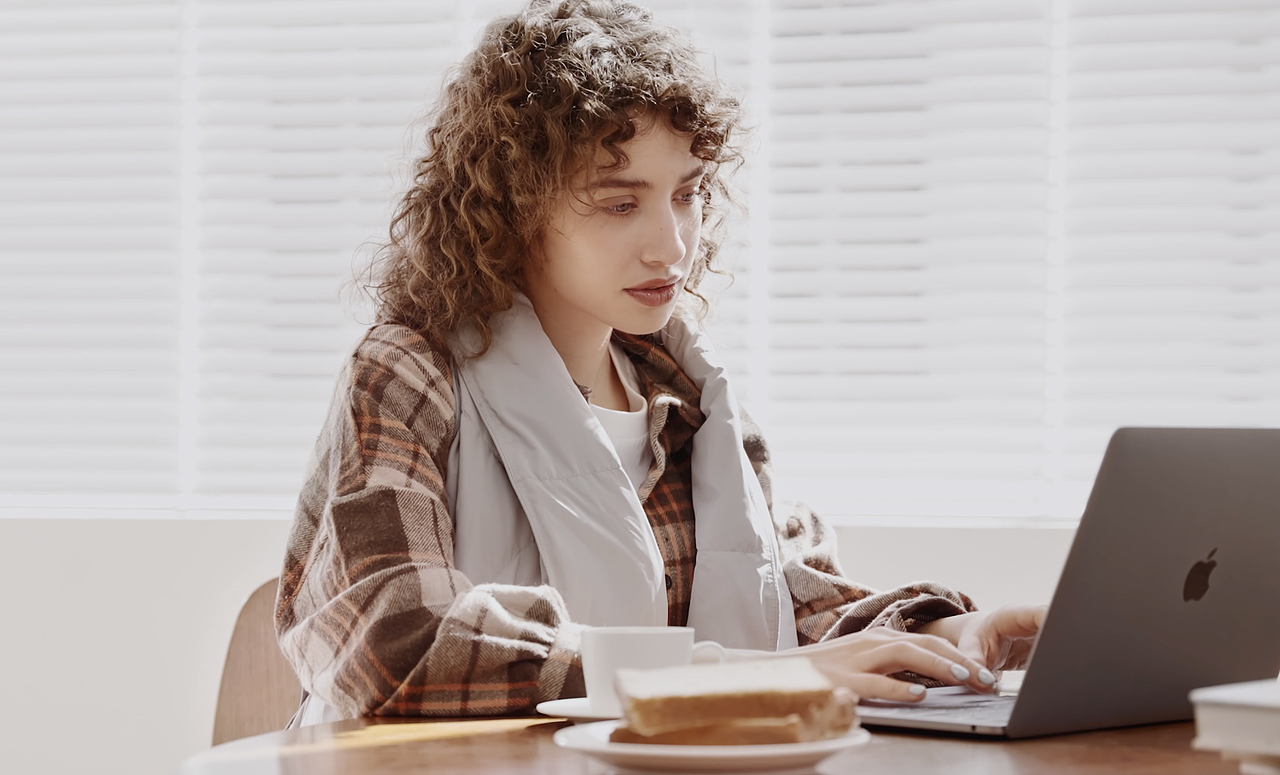 发电被居家产品视频拍摄