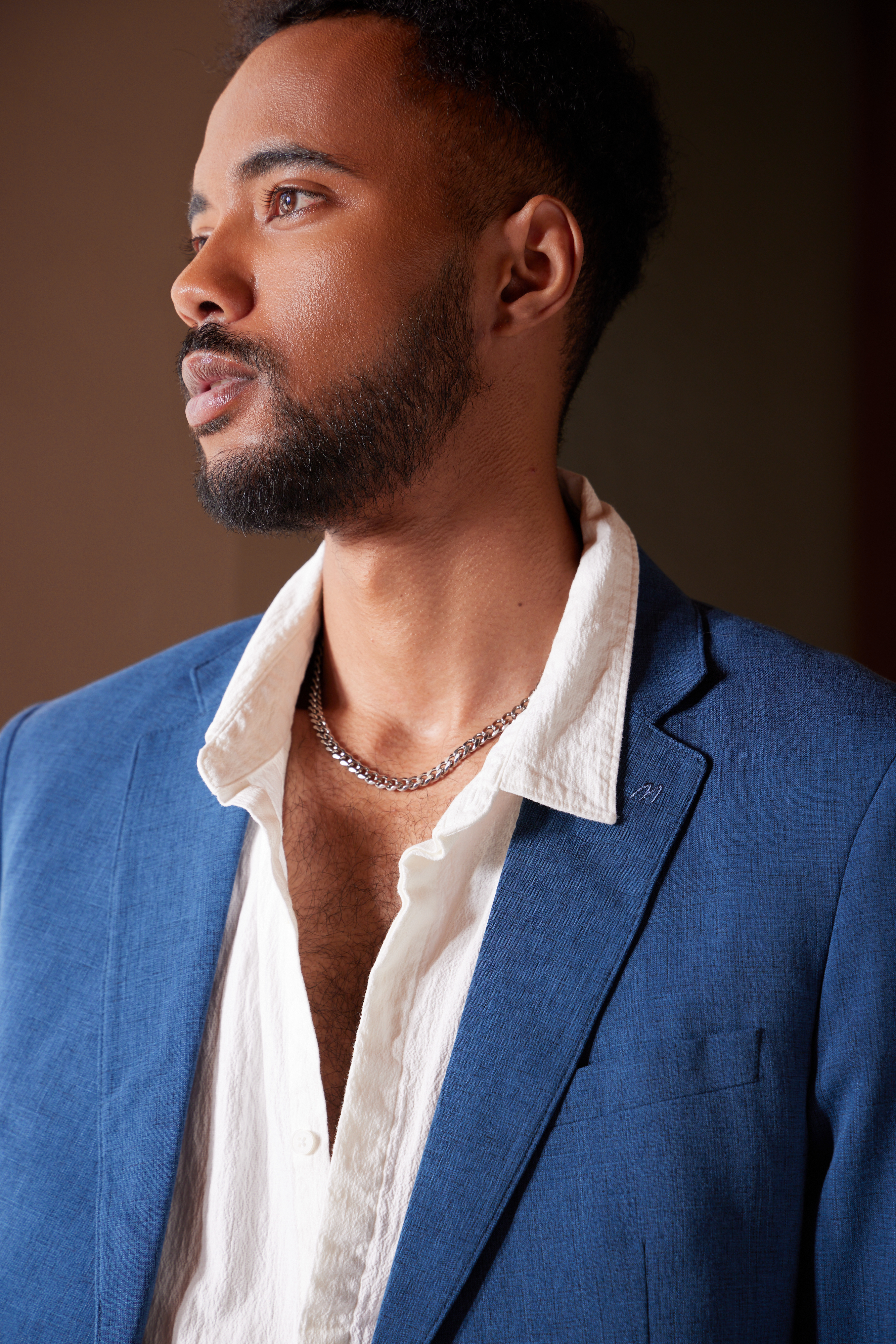 服装·西装商业摄影·黑人模特