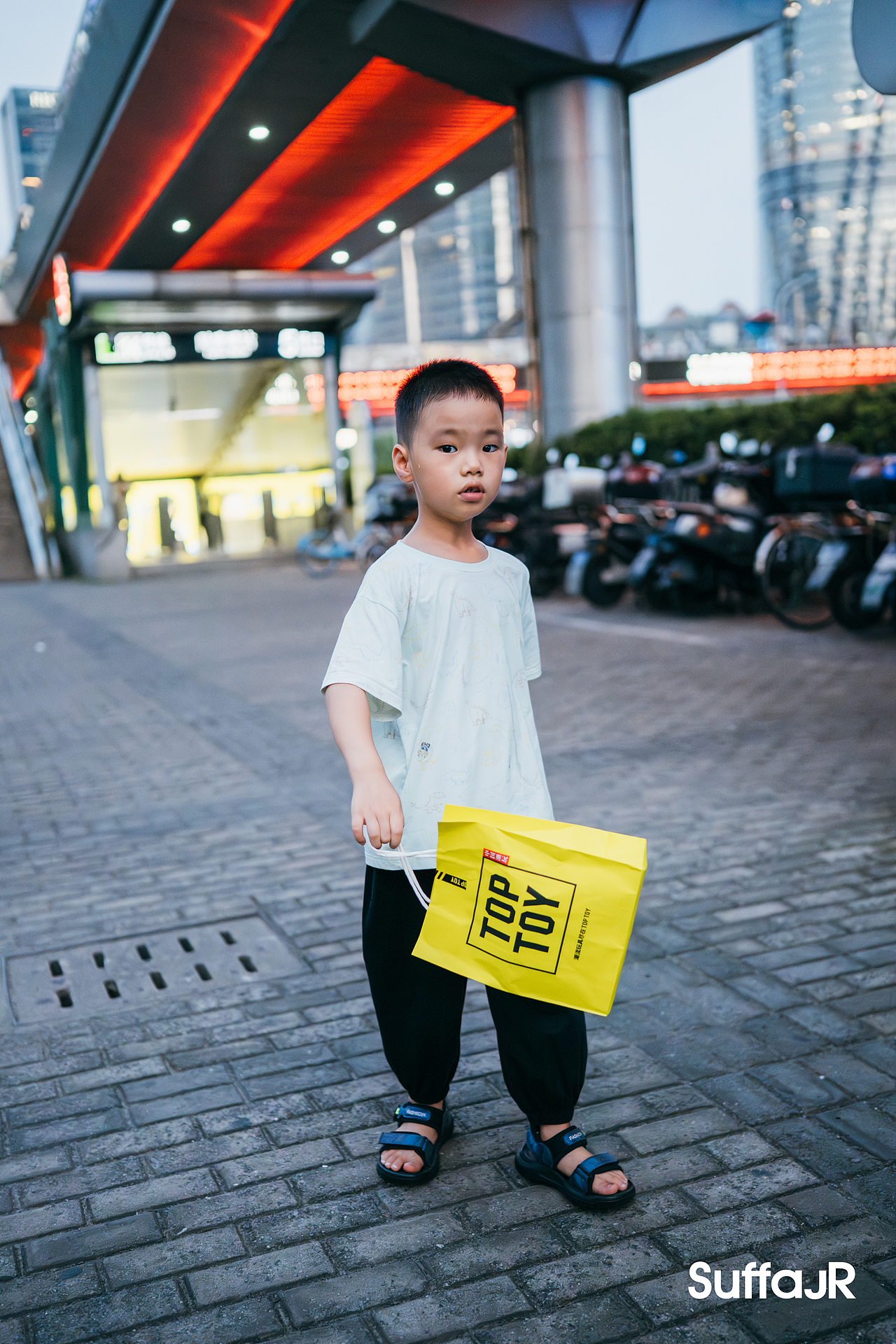 街头摄影上海浦东滨江2025.8.4