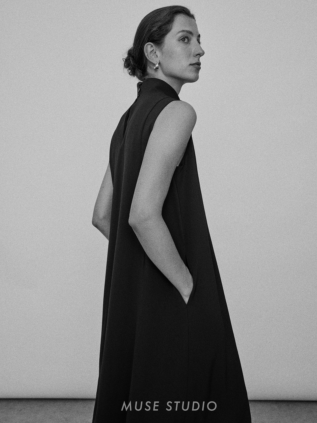 时装摄影｜拍了一组黑白大片