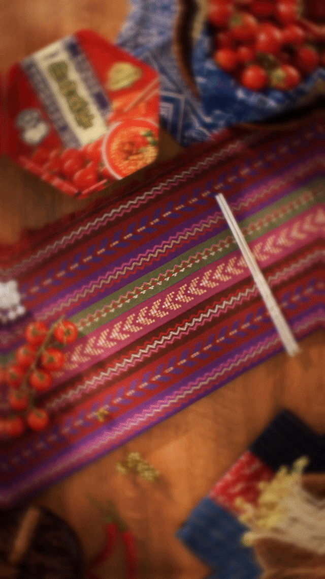 御品盛宴 | 红酸汤牛肉面 ✖ 众目摄影 |