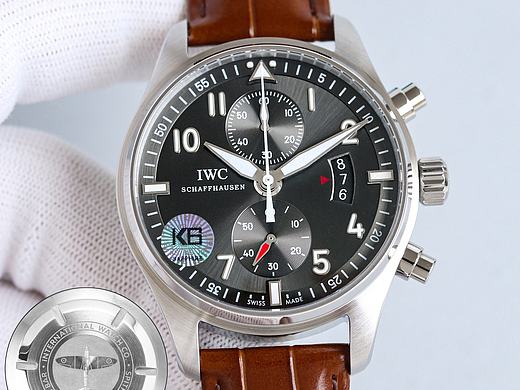 喷火战机-IWC万国飞行员手表⌚