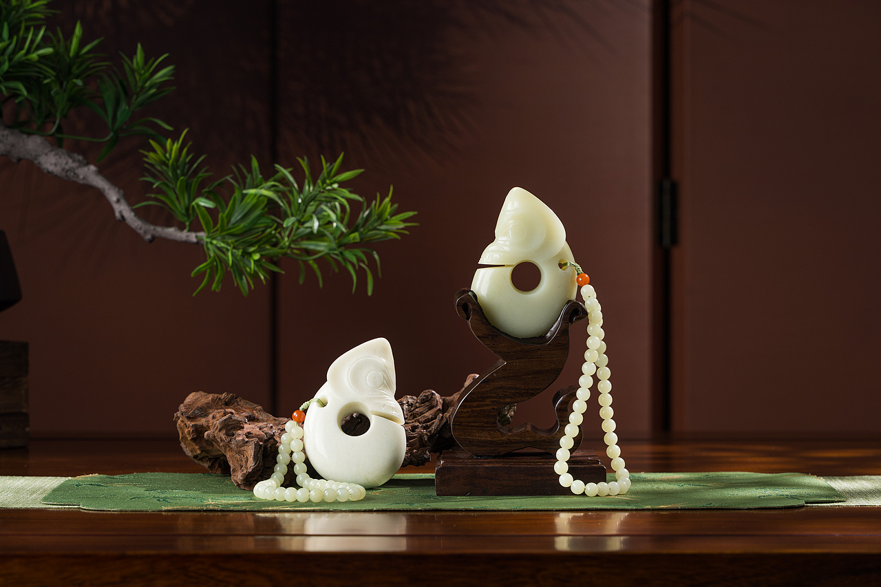 《系我心弦》| 玉石摆件 | 手把件 | 装饰品 | 文创（图ZMzk1MTc3NDQw） - 产品摄影 - 站酷设计师一毛拍美器原创素材 - 站酷ZCOOL