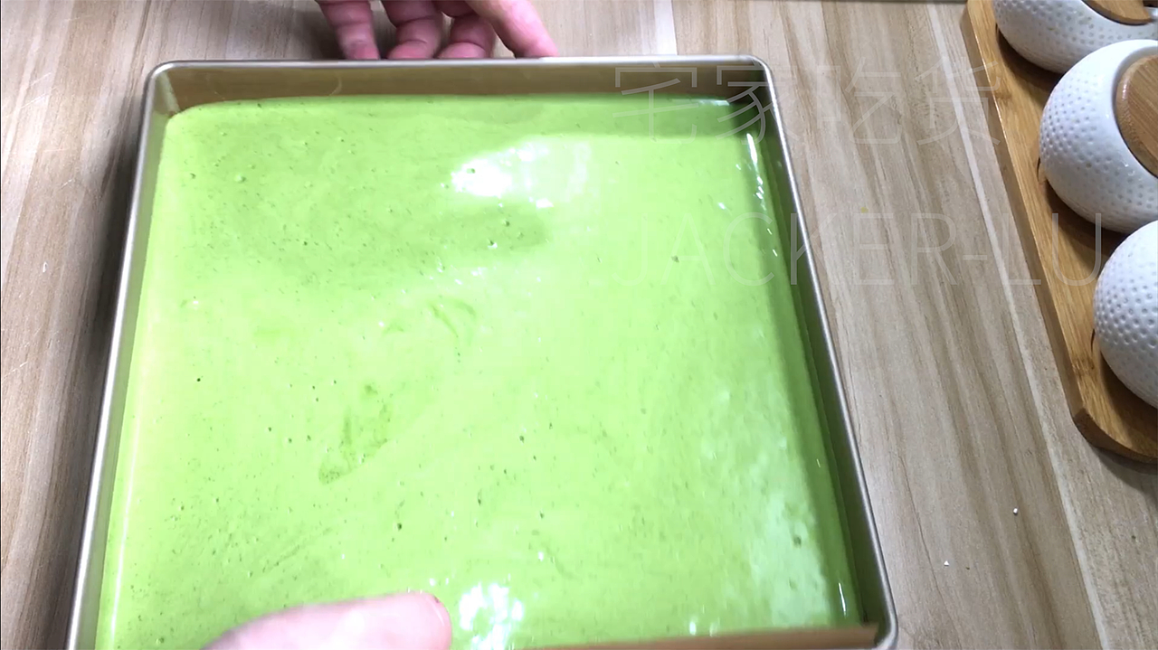 抹茶奶酪奶角蛋糕,淡淡清香、醇厚中带着甜蜜。