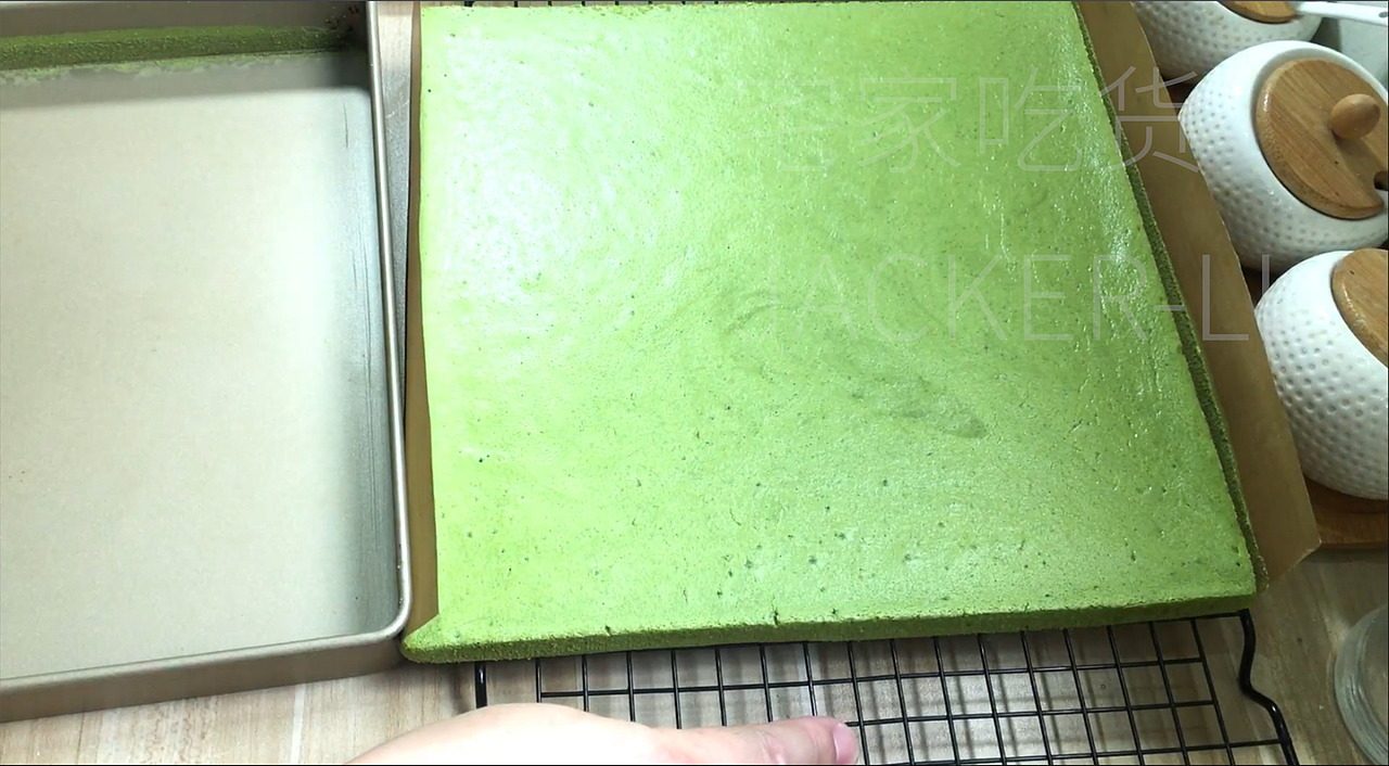 抹茶奶酪奶角蛋糕,淡淡清香、醇厚中带着甜蜜。