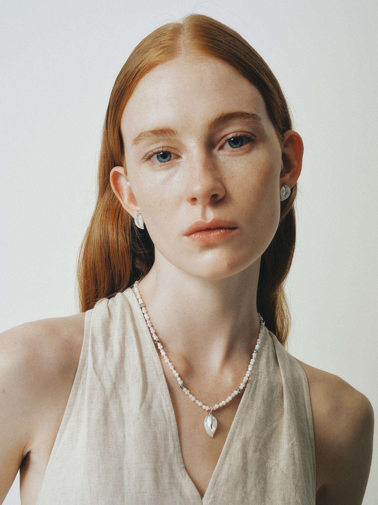 首饰摄影｜INSENSORY大片拍摄（图ZMzk1MzIxMTA0） - 时尚/艺术摄影 - 站酷设计师莫河原创素材 - 站酷ZCOOL