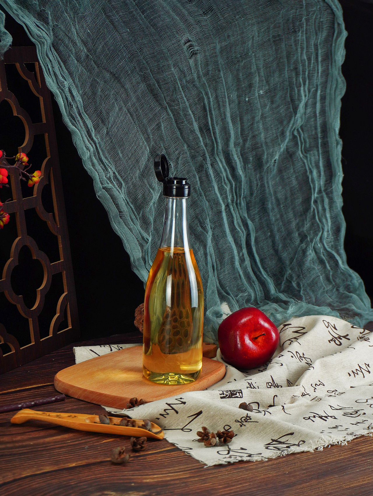 产品摄影丨亮亮的瓶~×宇打风霜（图ZMzk1MzI5MDE2） - 美食摄影 - 站酷设计师宇打风霜原创素材 - 站酷ZCOOL