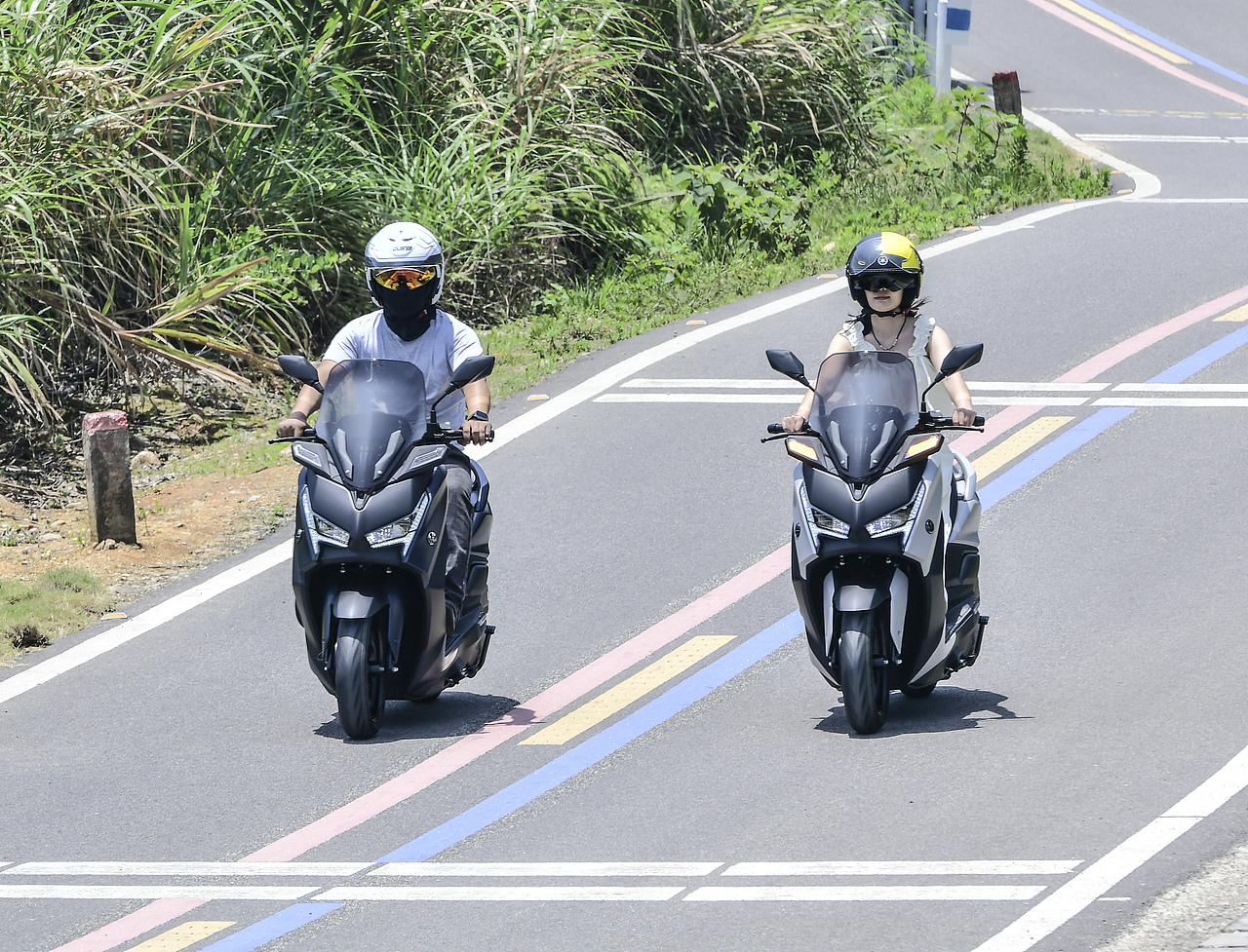 摩托车骑行拍摄（图ZMzk1MzYxNTM2） - 产品摄影 - 站酷设计师摄影师阿明原创素材 - 站酷ZCOOL