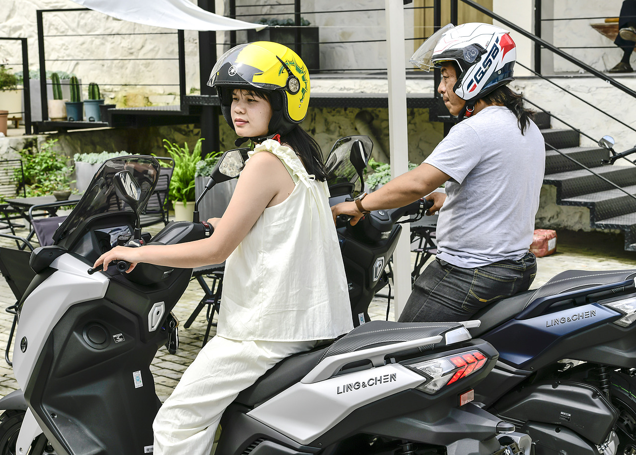 摩托车骑行拍摄（图ZMzk1MzYxNTgw） - 产品摄影 - 站酷设计师摄影师阿明原创素材 - 站酷ZCOOL