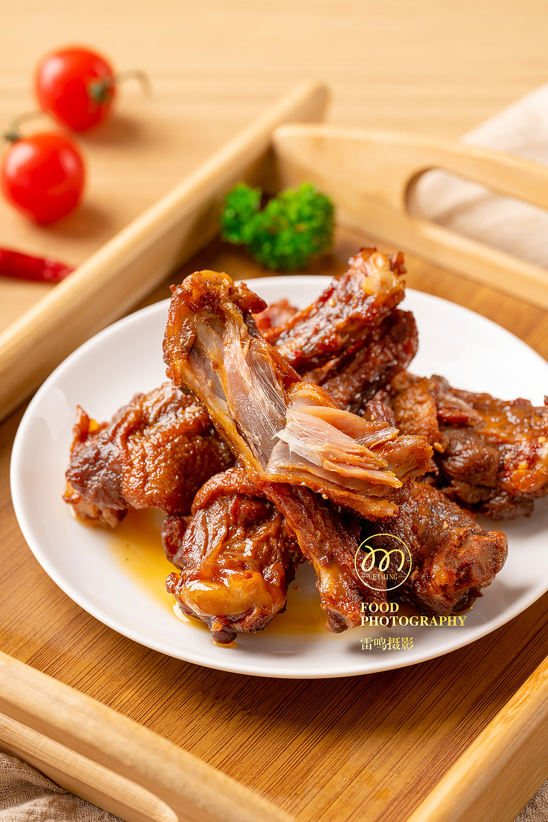 《卤味辣鸭货鸭脖鸭舌鸭掌鸭锁骨》美食哈尔滨雷鸣摄影