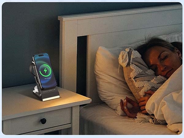 电子产品 3合1无线充 -Amazon亚马逊主副图A+设计案例（图ZMzk1NDQwNzY0） - 电商 - 站酷设计师亚马逊设计工作室原创素材 - 站酷ZCOOL