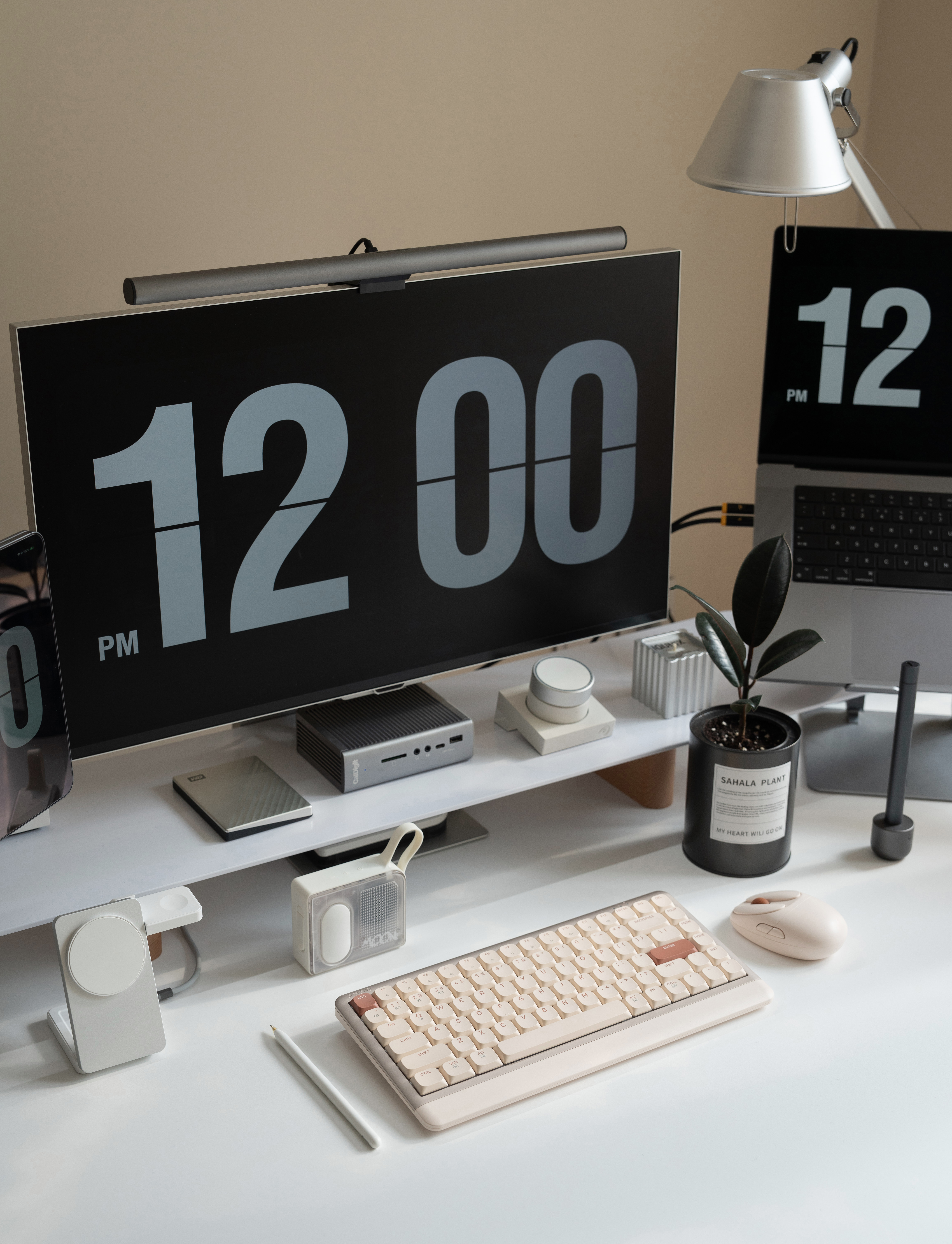 高效生产力工具
矮轴天生优势具备按键行程短，让双手更自然，久用不累手；让它成为你办公好助手，大大提升工作效率