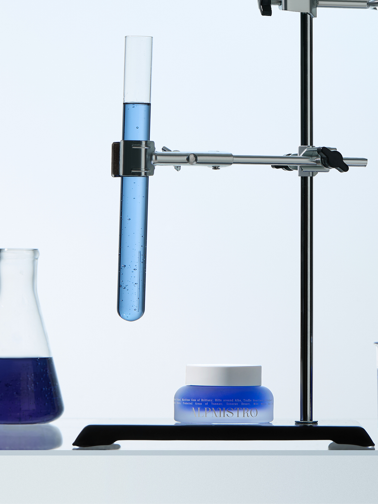 献场设计|ALPMISTRO:一场自然的诗境逸旅