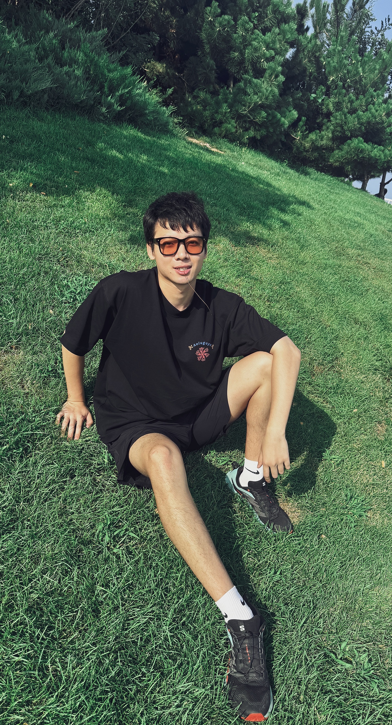 我做了一件酷酷的半袖（图ZMzk1NDgzNTIw） - 新锐潮流插画 - 站酷设计师Lane李原创素材 - 站酷ZCOOL