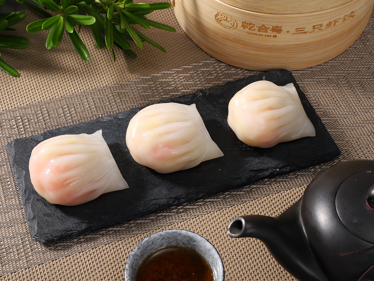 美食摄影工作室上门拍摄餐饮菜单菜品菜谱制作设计