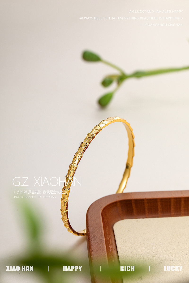 电商首饰拍摄 古风饰品 黄金手镯 戒指 新中式饰品（图ZMzk1NTc0MTIw） - 产品摄影 - 站酷设计师广州小韩原创素材 - 站酷ZCOOL