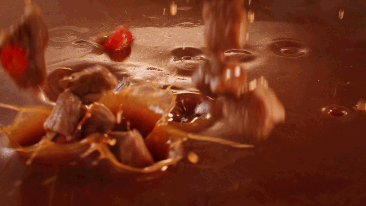 康师傅视频 X 众目摄影 | 灵魂酸辣肥汁米线视频（图ZMzk1NTkxNjE2） - 美食摄影 - 站酷设计师众目视觉策划原创素材 - 站酷ZCOOL