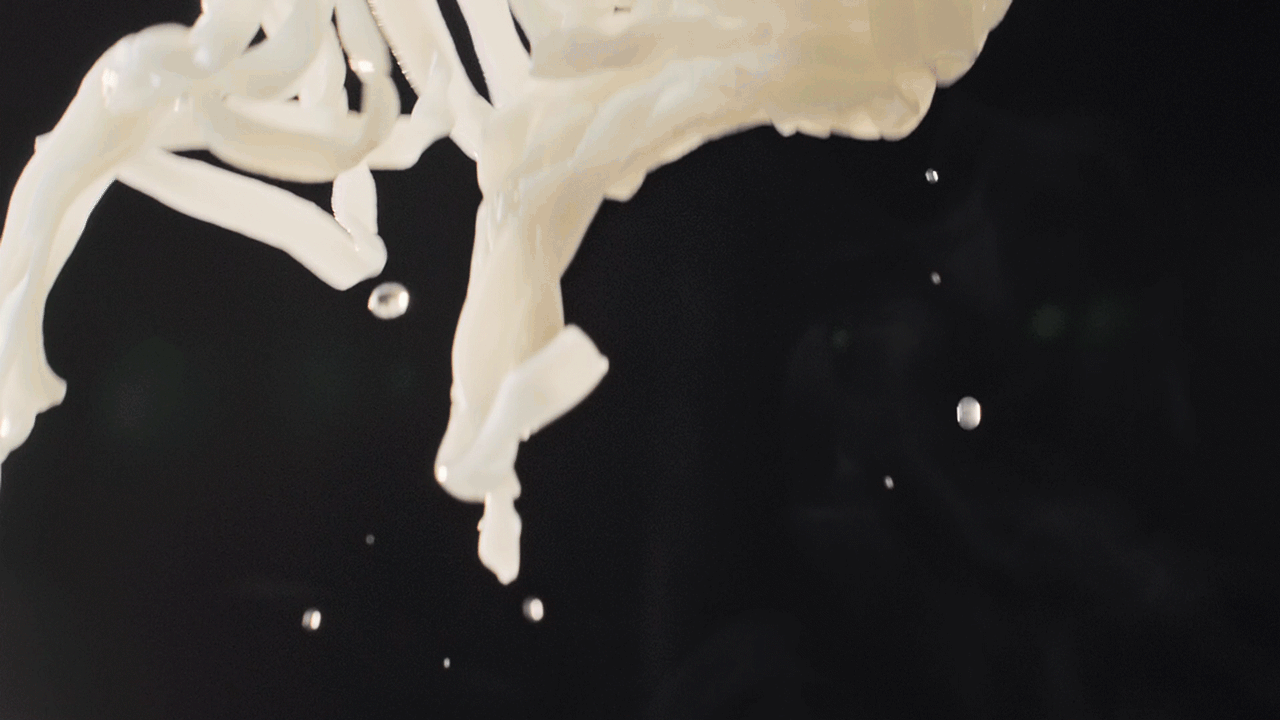 康师傅视频 X 众目摄影 | 灵魂酸辣肥汁米线视频（图ZMzk1NTkxNjI4） - 美食摄影 - 站酷设计师众目视觉策划原创素材 - 站酷ZCOOL