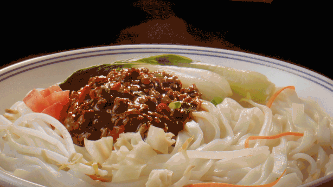 康师傅视频 X 众目摄影 | 灵魂酸辣肥汁米线视频（图ZMzk1NTkxNjMy） - 美食摄影 - 站酷设计师众目视觉策划原创素材 - 站酷ZCOOL