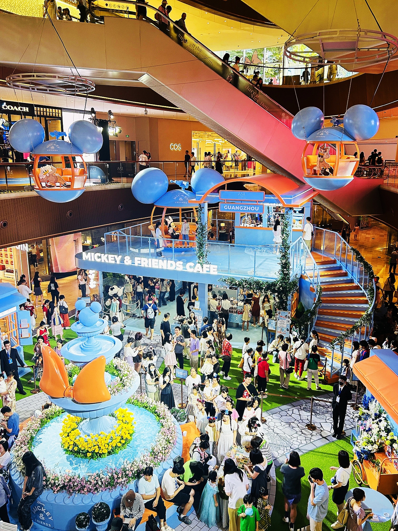 商场美陈 | 太古汇的米奇之美活动美陈-肆墨设计