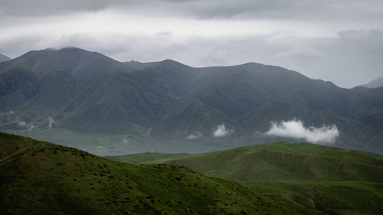 山河分界处,龙脊卧苍茫——乌鞘岭