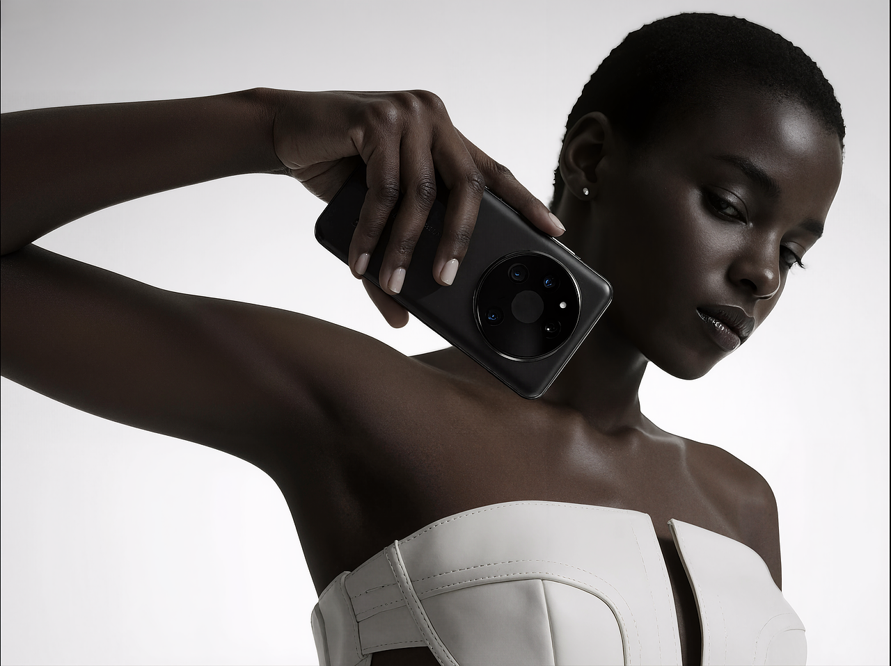 AI制作｜手机2（图ZMzk1NzM0Mzg0） - AI作品 - 站酷设计师HooAI工作室原创素材 - 站酷ZCOOL