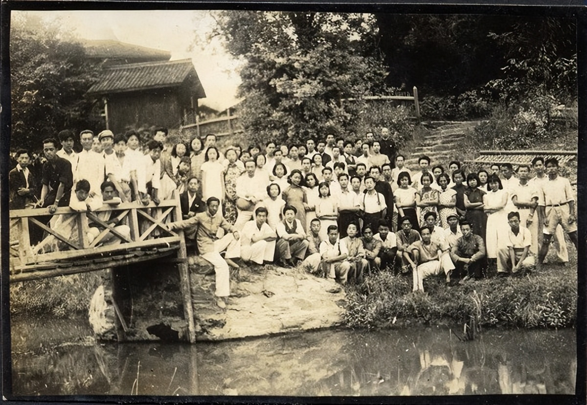 重识巨匠：许铁生与中国现代艺术的南洋之路（图ZMTUyMDQyODA=） - 资讯 - 站酷设计师壹号观察原创素材 - 站酷ZCOOL