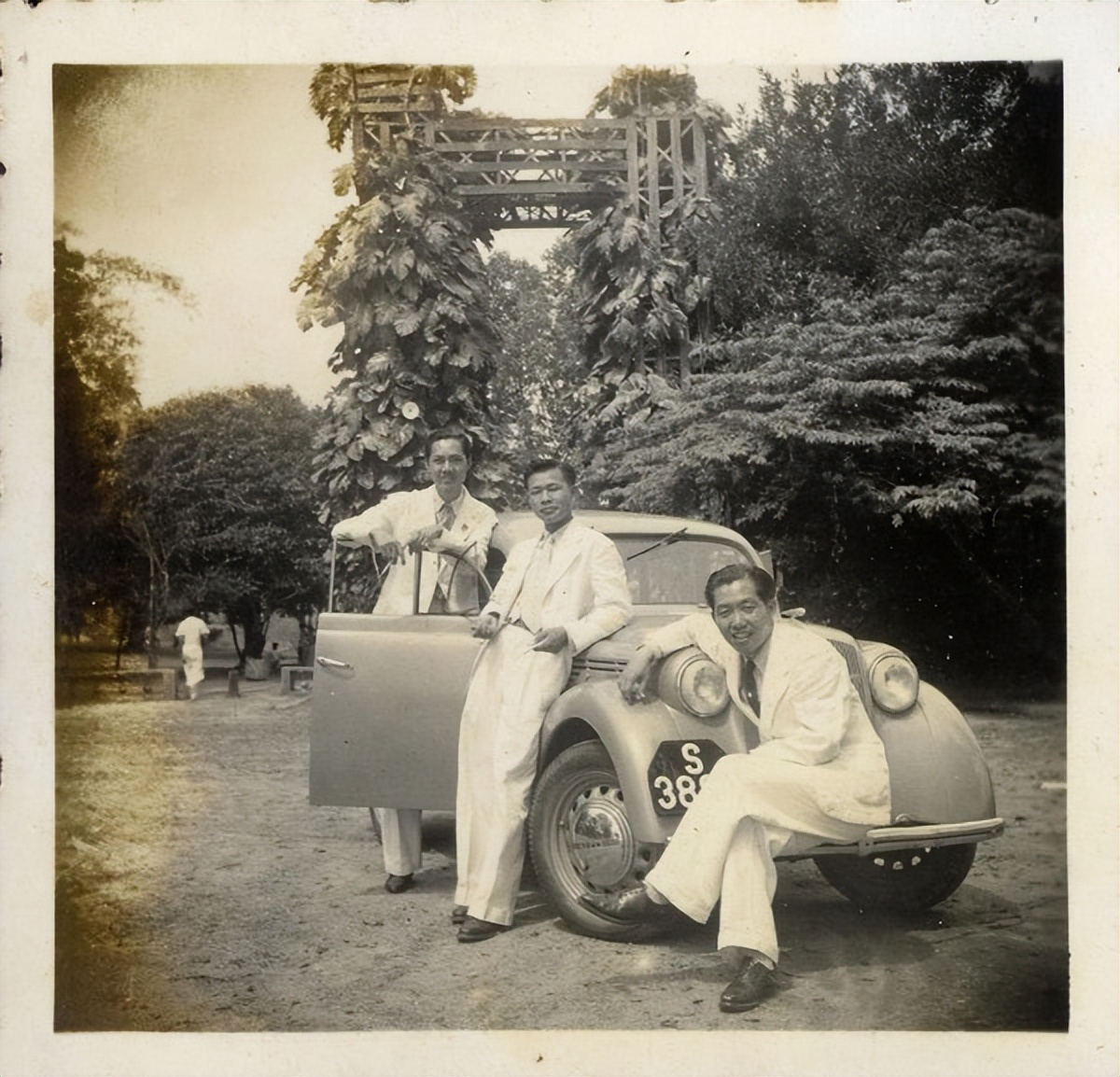 重识巨匠：许铁生与中国现代艺术的南洋之路（图ZMTUyMDQzMTI=） - 资讯 - 站酷设计师壹号观察原创素材 - 站酷ZCOOL