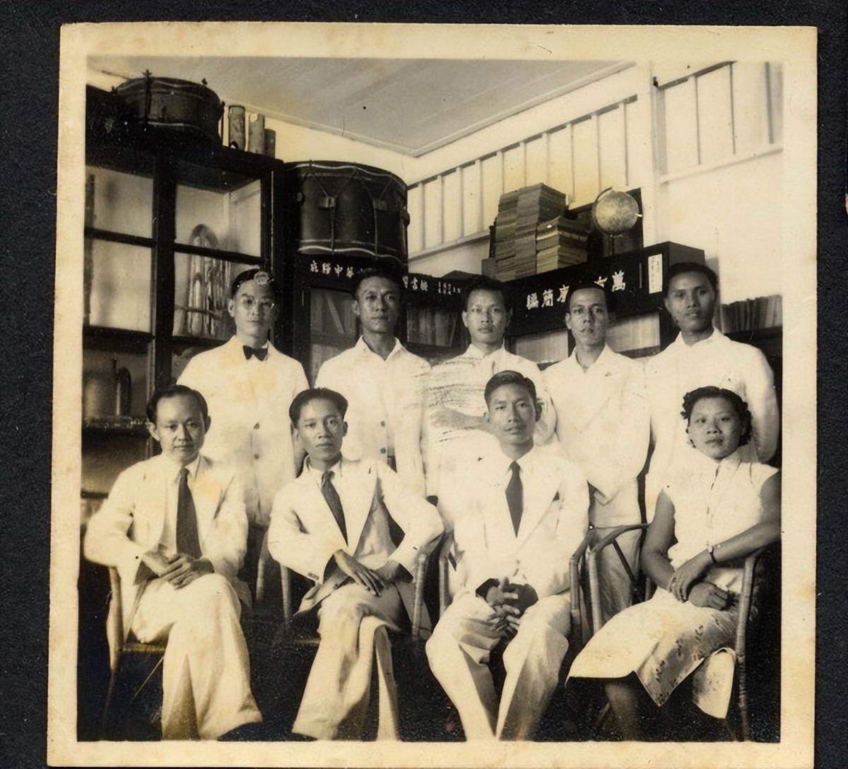 重识巨匠：许铁生与中国现代艺术的南洋之路（图ZMTUyMDQzMTY=） - 资讯 - 站酷设计师壹号观察原创素材 - 站酷ZCOOL