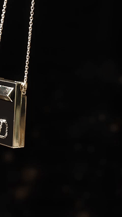 华伦天奴&典韬摄影（图ZMzk1ODE3NTQ0） - 产品摄影 - 站酷设计师典韬视频原创素材 - 站酷ZCOOL