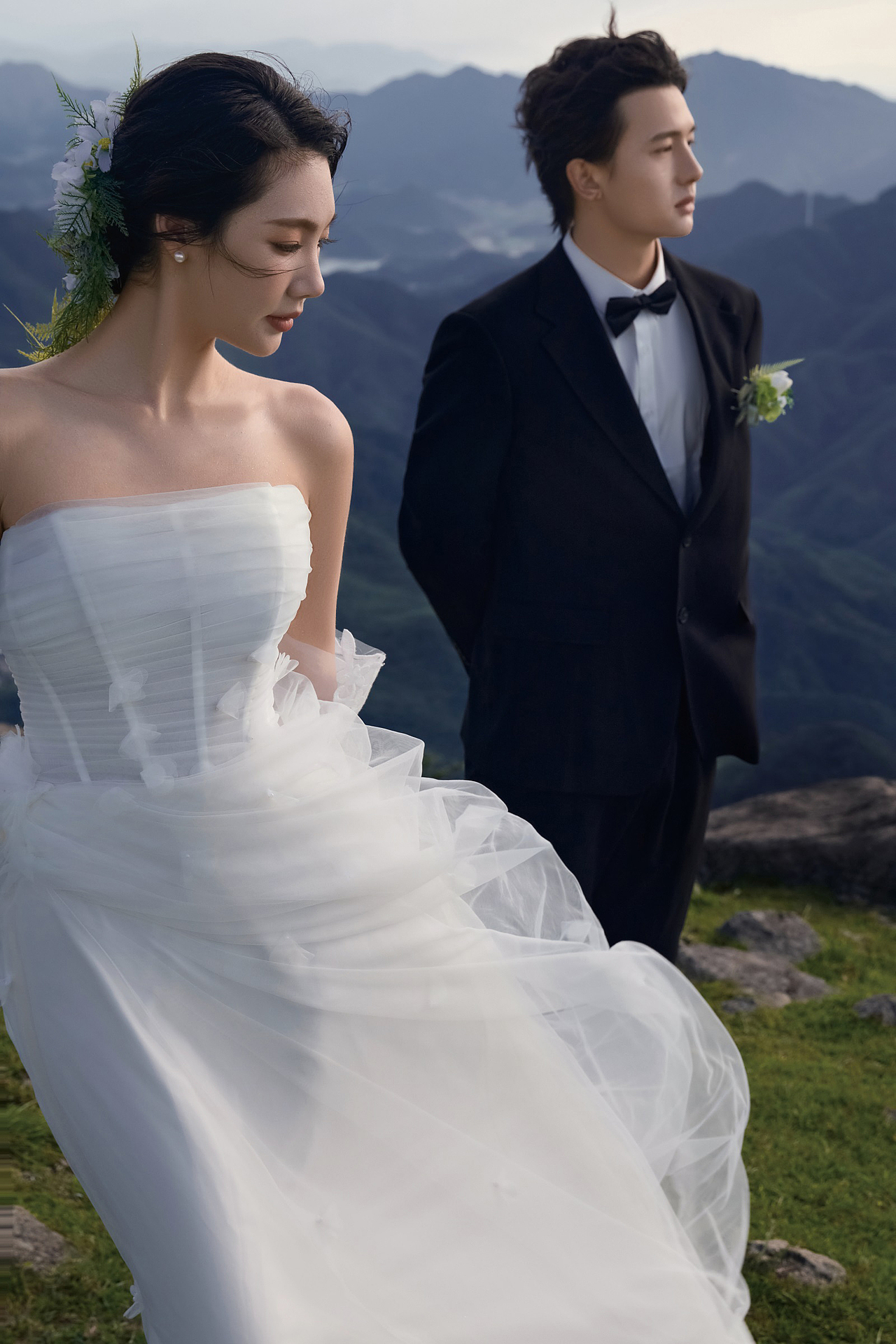 难怪年轻人喜欢~山顶电影感婚纱照鲨疯啦（图ZMzk1ODQxMzY4） - 婚礼摄影 - 站酷设计师遇见YUJIAN原创素材 - 站酷ZCOOL