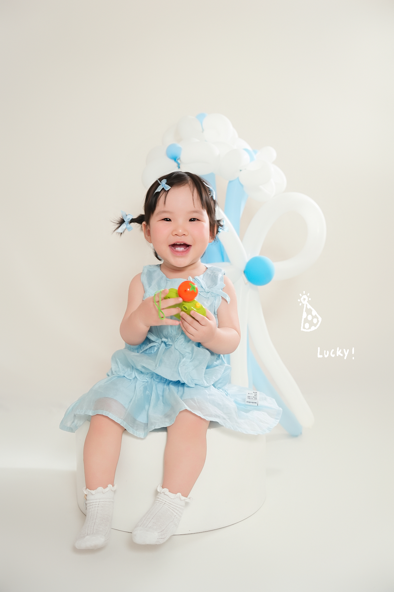 儿童摄影｜蓝色气球主题写真（图ZMzk1ODcwMTg0） - 人像摄影 - 站酷设计师王西瓜爱摄影原创素材 - 站酷ZCOOL