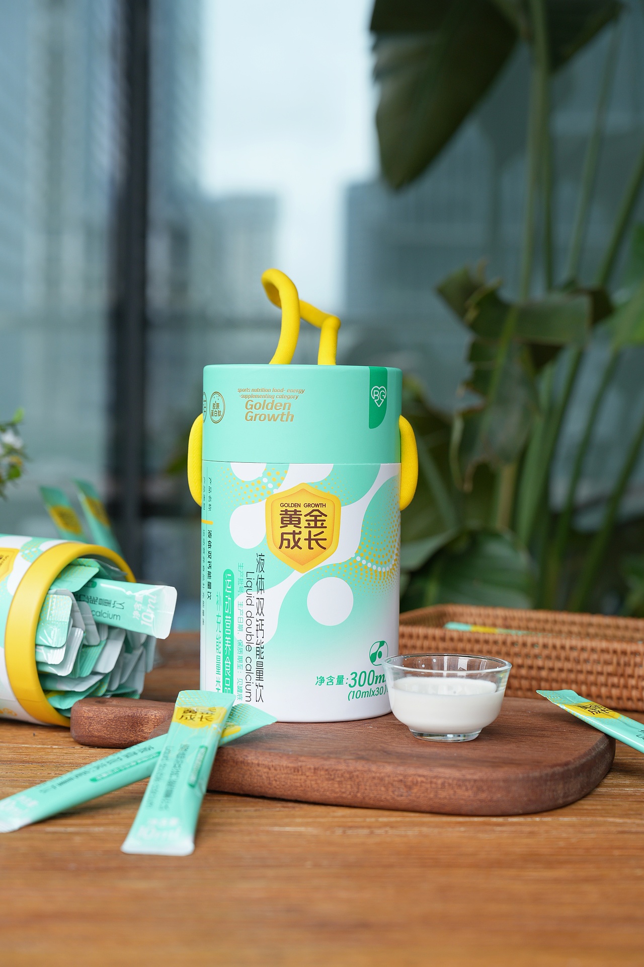 液體鈣（圖ZMzk1ODcxNjAw） - 包裝 - 站酷設(shè)計師自由設(shè)計師于婷婷原創(chuàng)素材 - 站酷ZCOOL