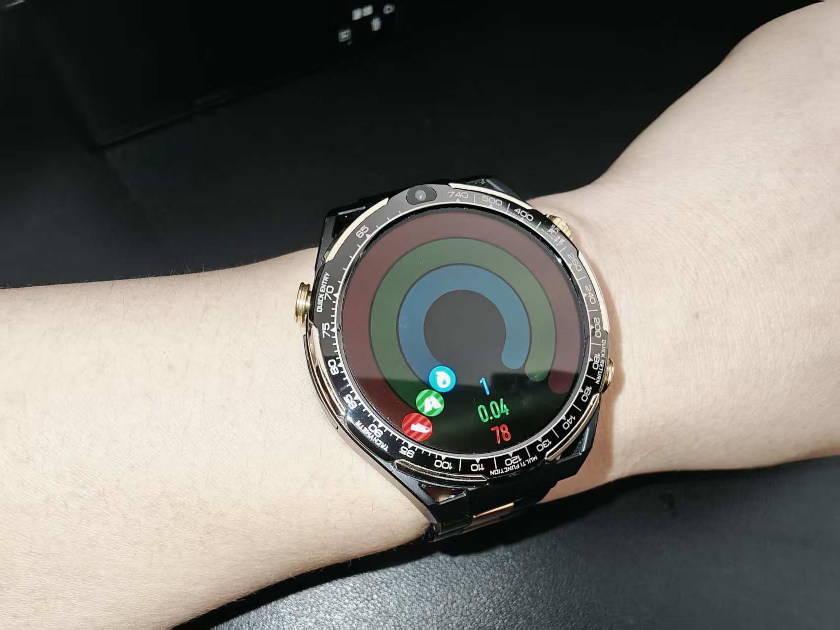 2025年智能手表怎么选？这两款好物实测：有颜，更有料，让你不花冤枉钱！