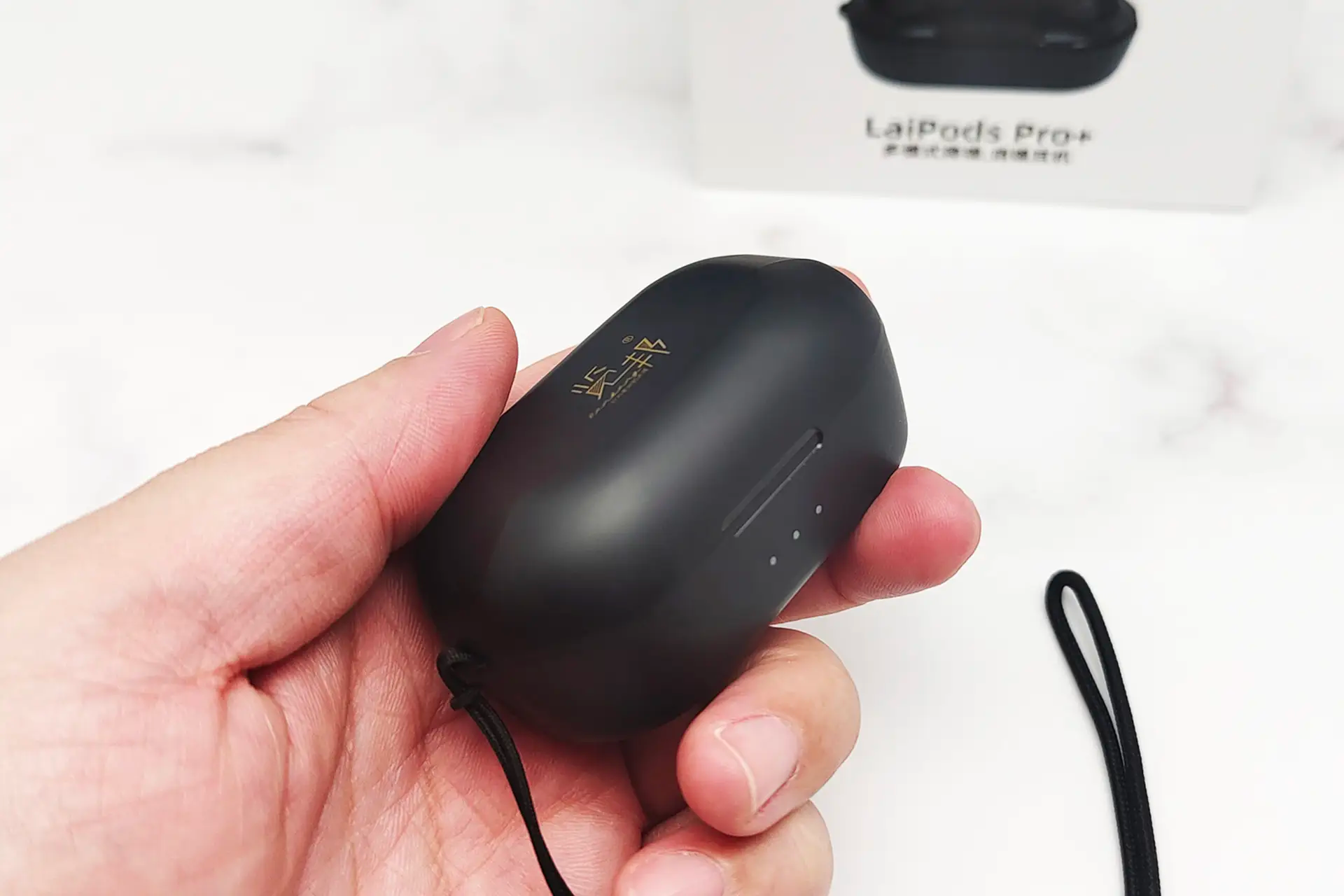 2025年蓝牙耳机怎么选？这两款高性价比旗舰机型推荐,让你不花冤枉钱!