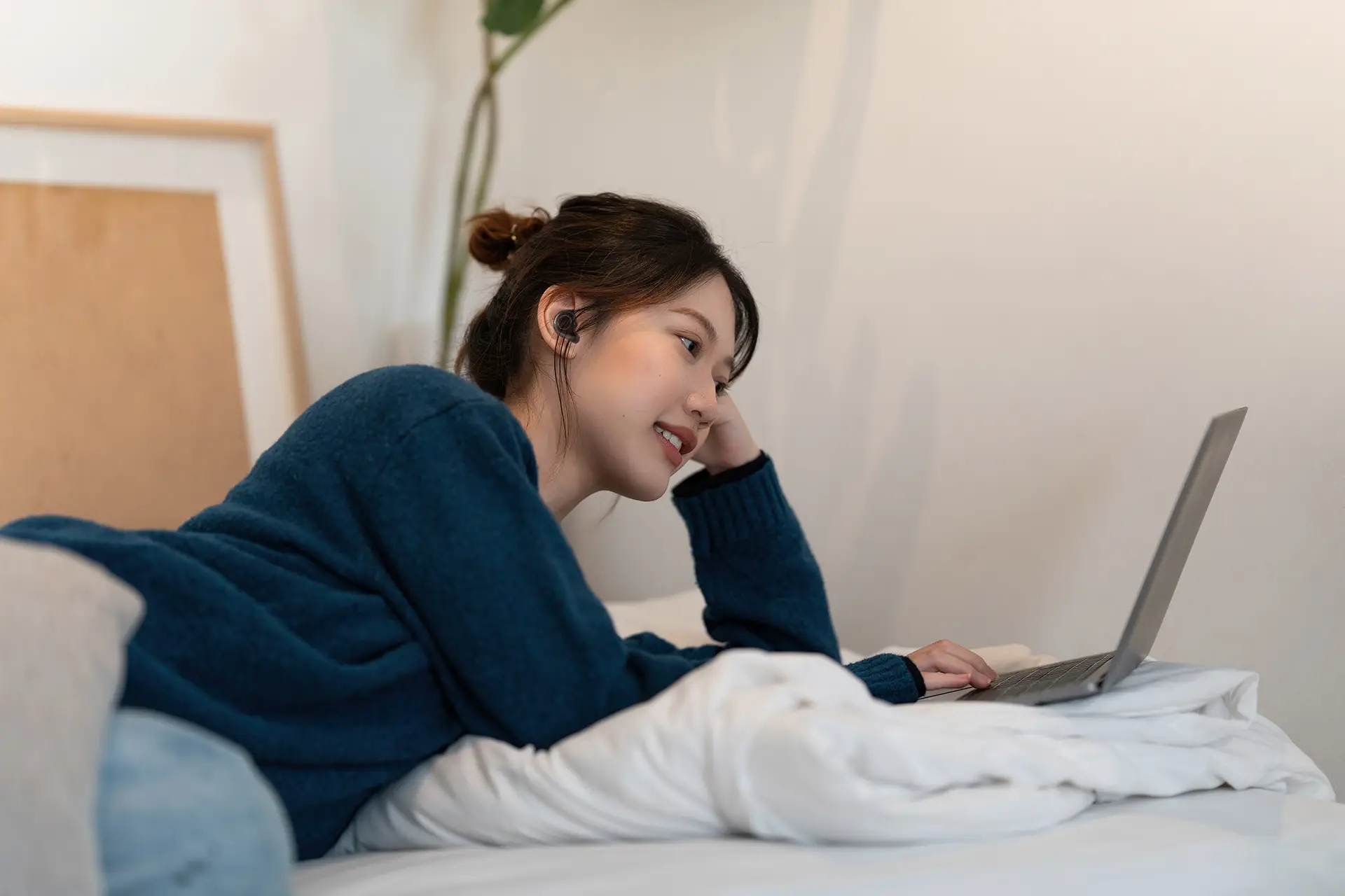 2025年蓝牙耳机怎么选？这两款高性价比旗舰机型推荐,让你不花冤枉钱!