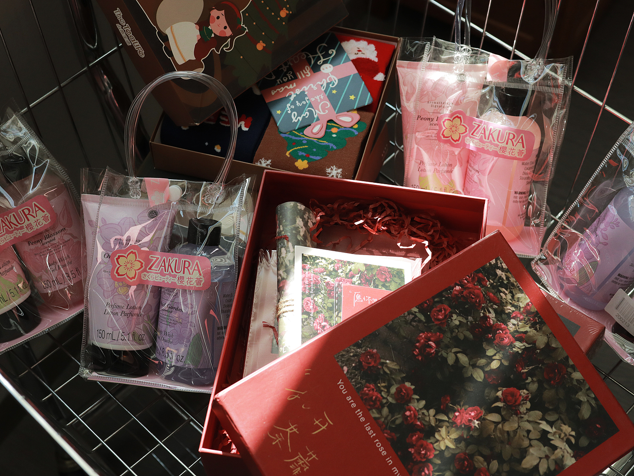 礼品实物拍摄（图ZMzk2MDQ2MDIw） - 产品摄影 - 站酷设计师伤学原创素材 - 站酷ZCOOL