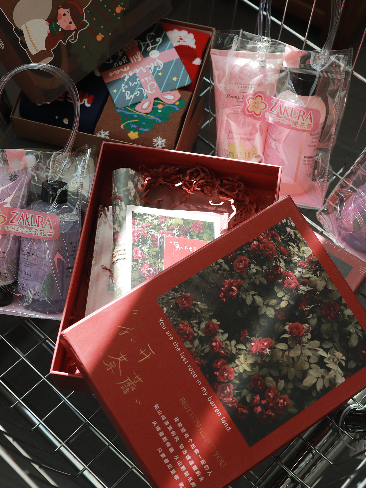 礼品实物拍摄（图ZMzk2MDQ2MDI0） - 产品摄影 - 站酷设计师伤学原创素材 - 站酷ZCOOL