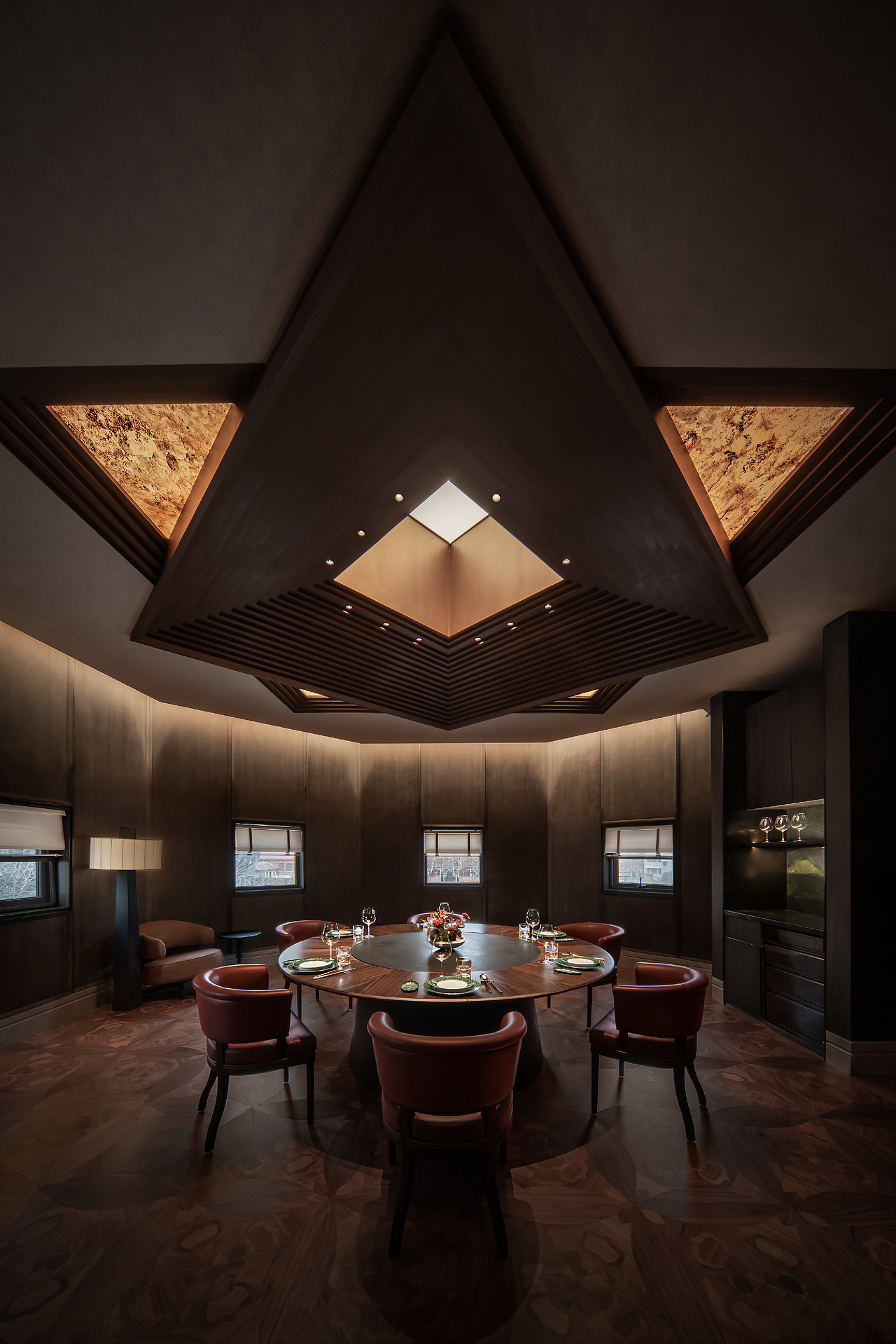 LDH DESIGN|武汉宴.禧樽:江风入宴,如繁花盛开(图ZMzk2MTQ2MDQw) - 酒店餐饮设计 - 站酷设计师空间设计美学原创素材 - 站酷ZCOOL