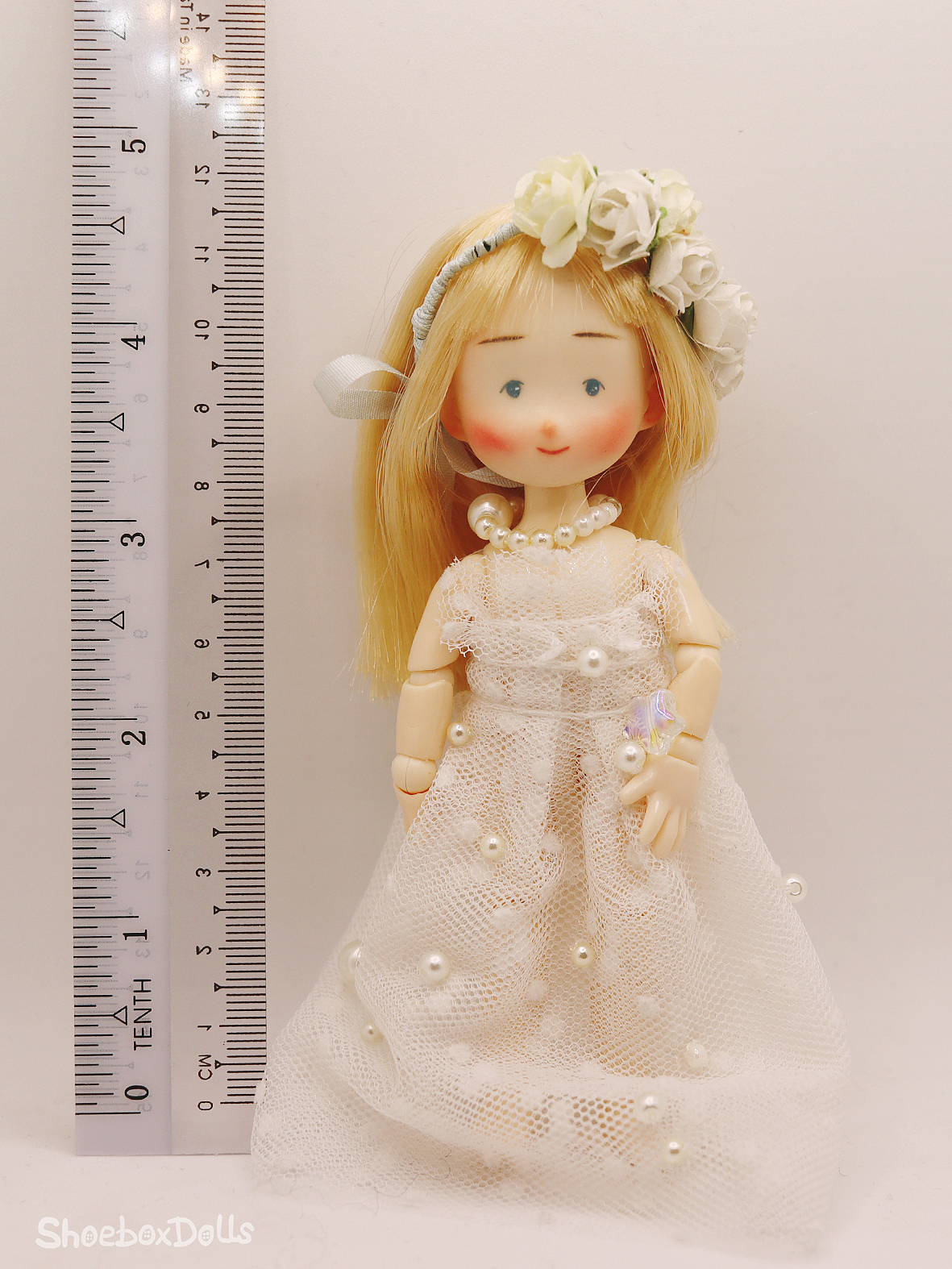 《100个小小的她》NO.31/100：她只偶尔吃点沙子（图ZMzk2MTYzMTI0） - 手办/模玩 - 站酷设计师蚊多多原创素材 - 站酷ZCOOL