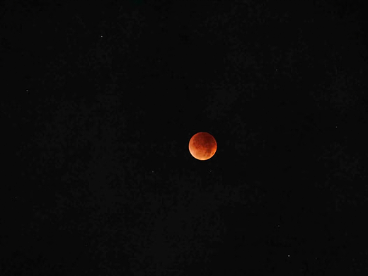 來自宇宙的浪漫——血月月全食（個(gè)人主頁-ZNzI1MDEwMjA=） - 風(fēng)光攝影 - 站酷設(shè)計(jì)師日落三分糖原創(chuàng)素材 - 站酷ZCOOL