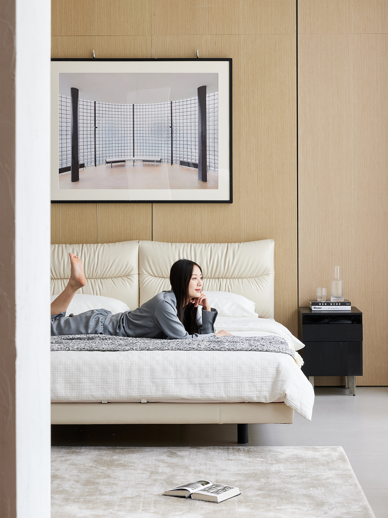 家具摄影-白巧真皮床