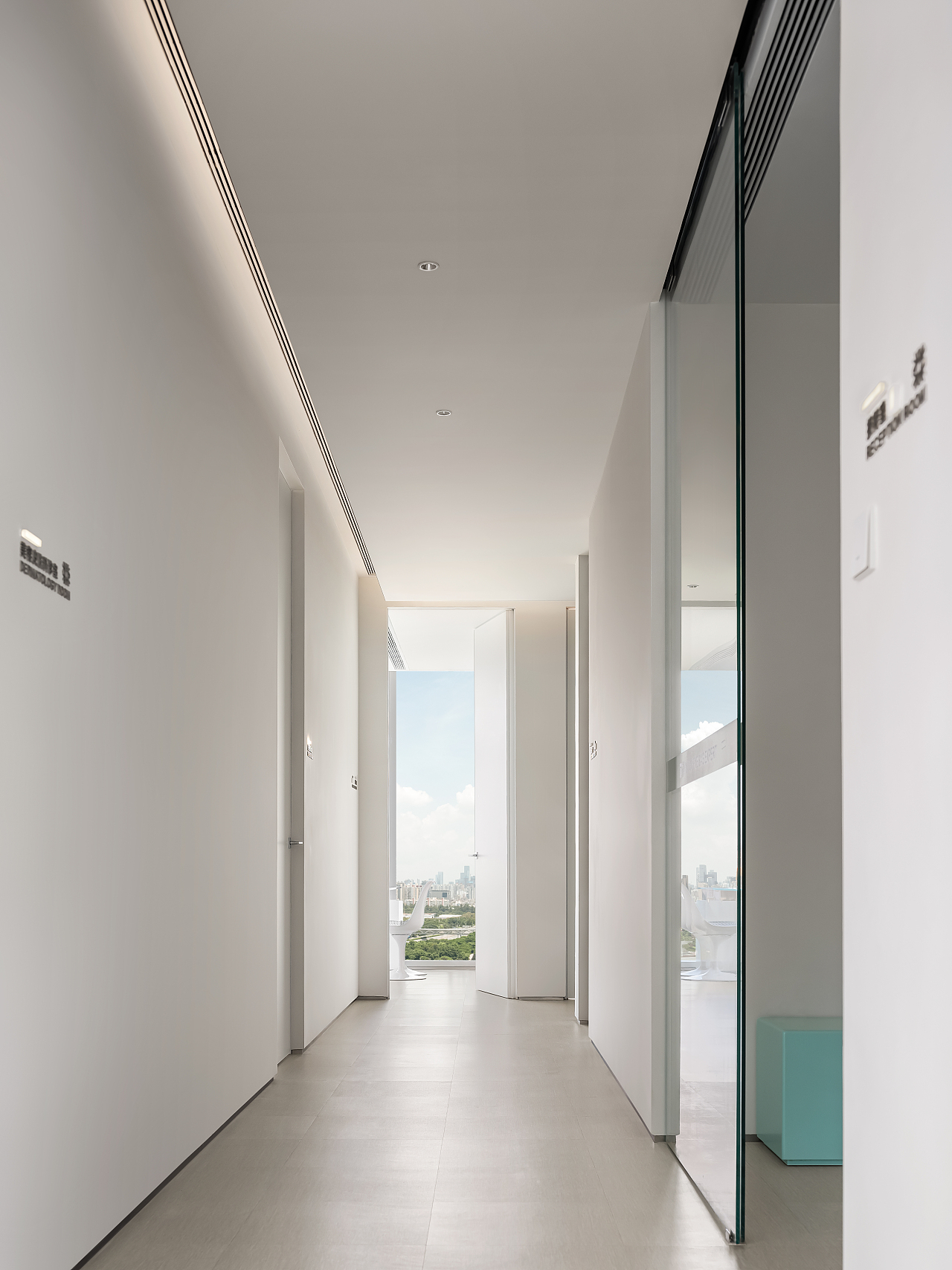 凯派设计｜新作 深圳 《麦颜》 眼袋美容诊所（图ZMzk2MjQ5NTQw） - 商业空间设计 - 站酷设计师kaipaisz原创素材 - 站酷ZCOOL